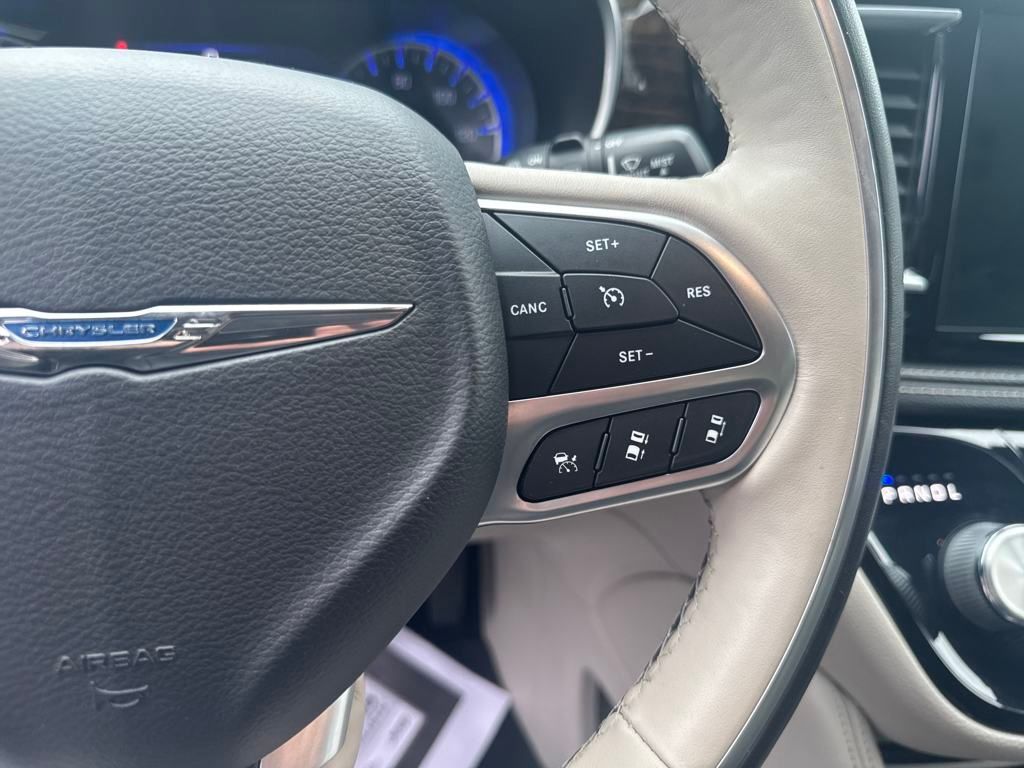 used 2021 Chrysler Pacifica car, priced at $28,000