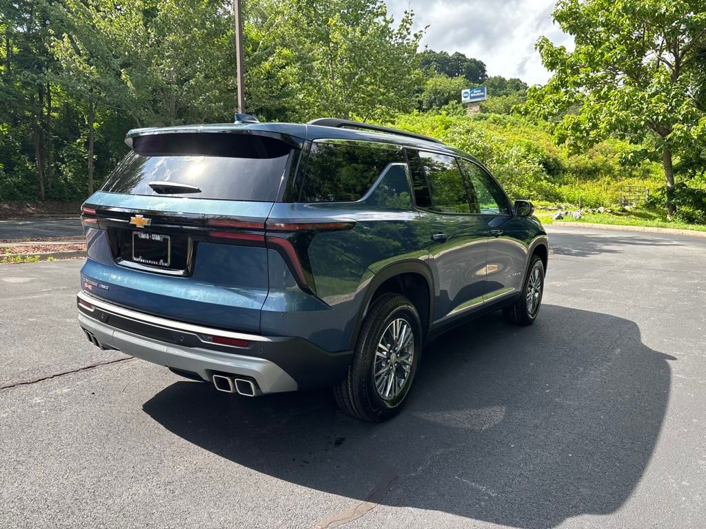 new 2025 Chevrolet Traverse car, priced at $44,695