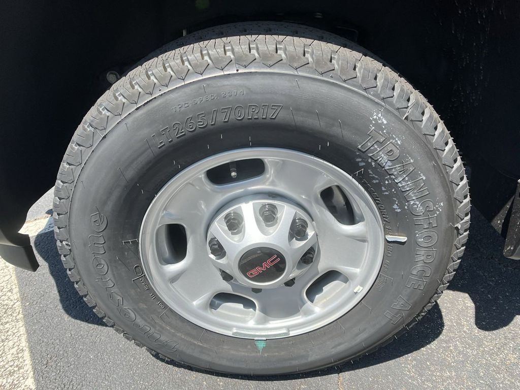 new 2024 GMC Sierra 2500HD car, priced at $48,933