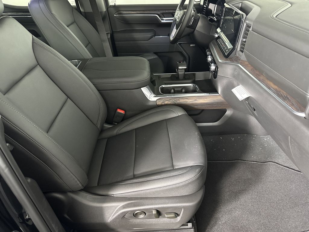 new 2025 GMC Sierra 1500 car, priced at $59,319