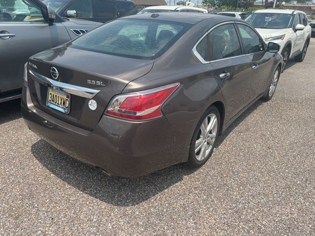 used 2015 Nissan Altima car