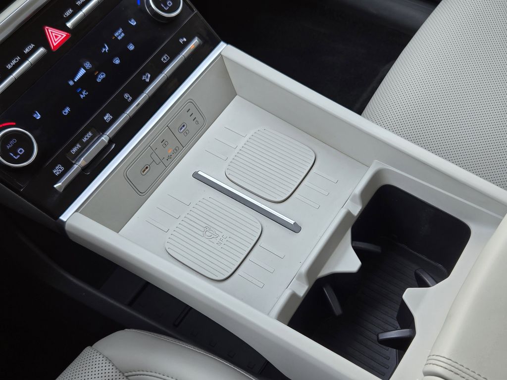 used 2024 Hyundai Santa Fe car, priced at $28,444