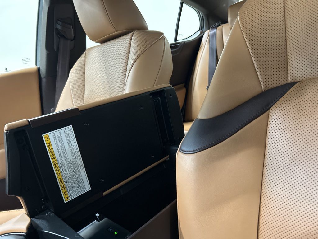 used 2019 Lexus ES car, priced at $25,939