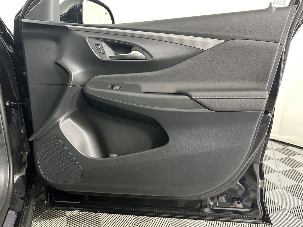 new 2025 Buick Envista car, priced at $31,085
