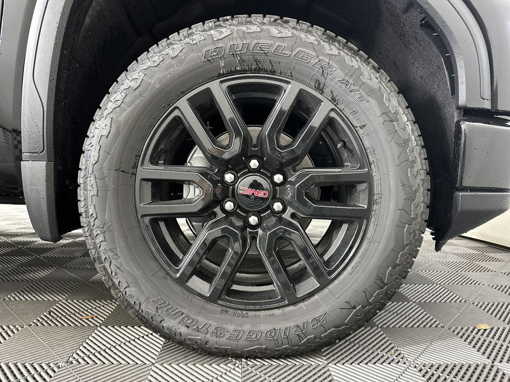 new 2025 GMC Sierra 1500 car, priced at $60,424