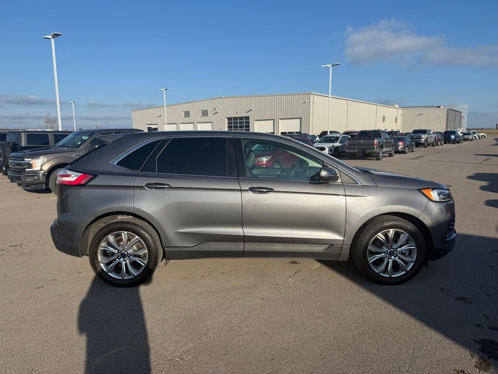 used 2022 Ford Edge car, priced at $22,000