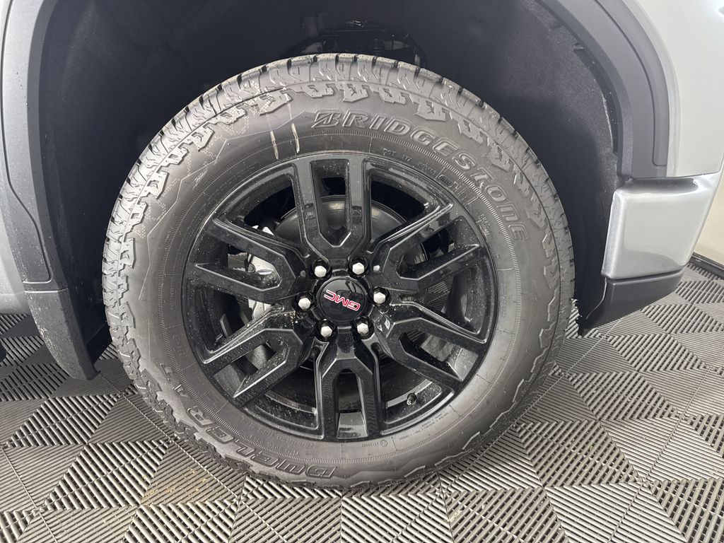 new 2025 GMC Sierra 1500 car, priced at $60,424