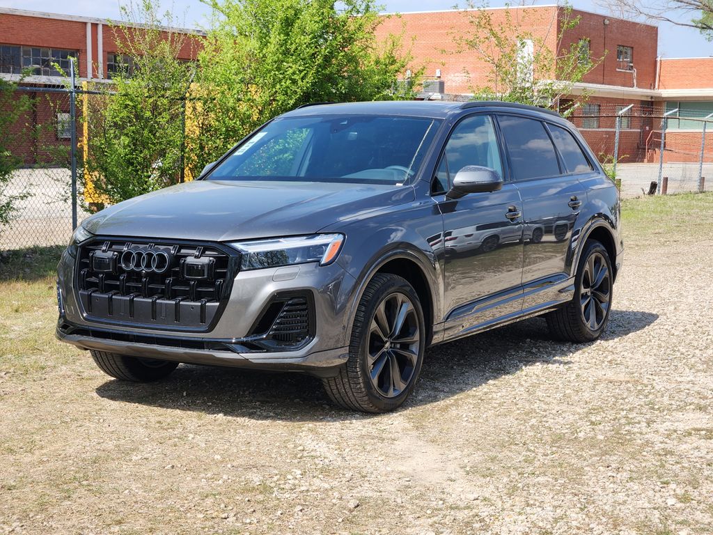 new 2025 Audi Q7 car, priced at $77,840