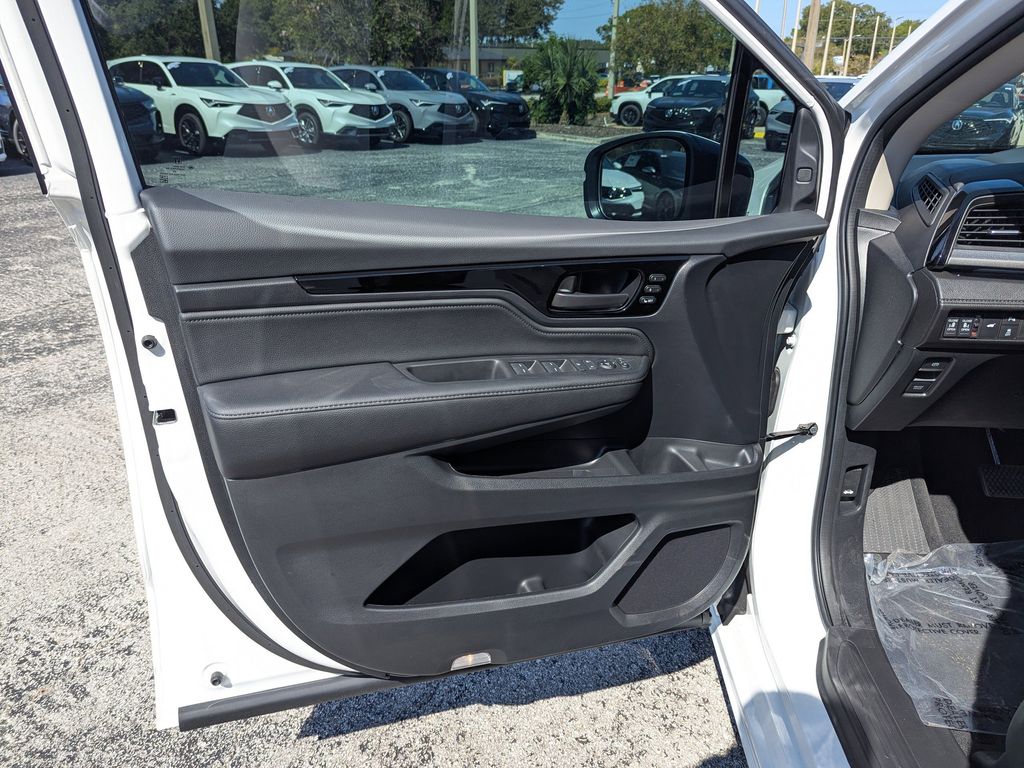 new 2026 Honda Odyssey car, priced at $49,445