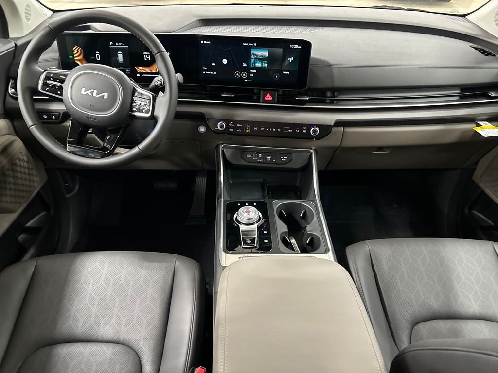 new 2025 Kia Carnival Hybrid car, priced at $43,985