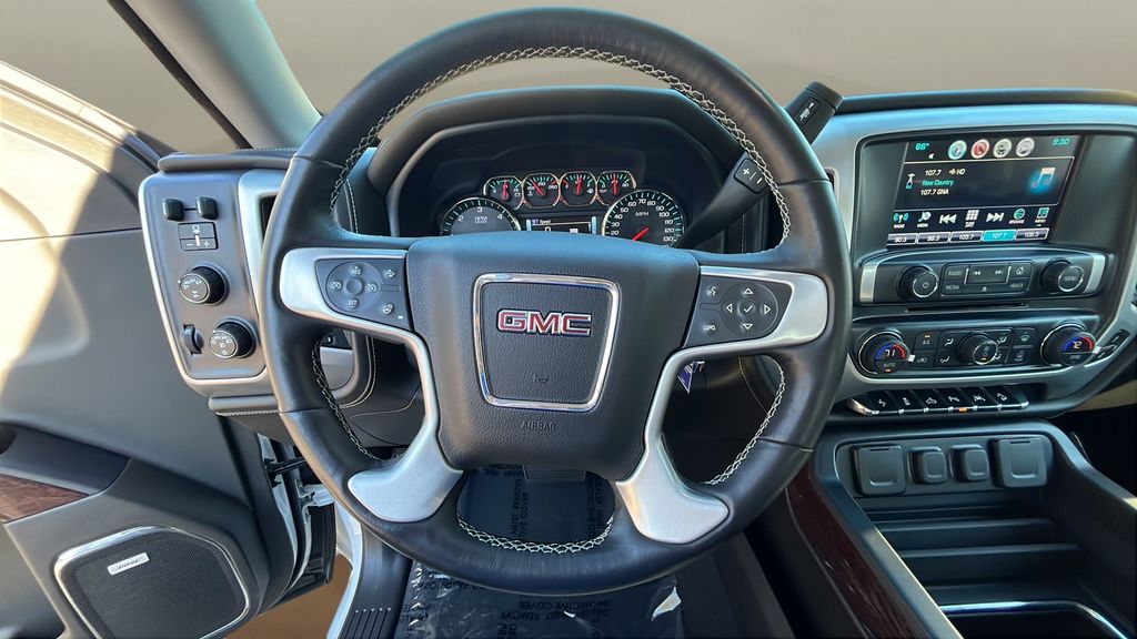 used 2018 GMC Sierra 1500 car, priced at $32,000