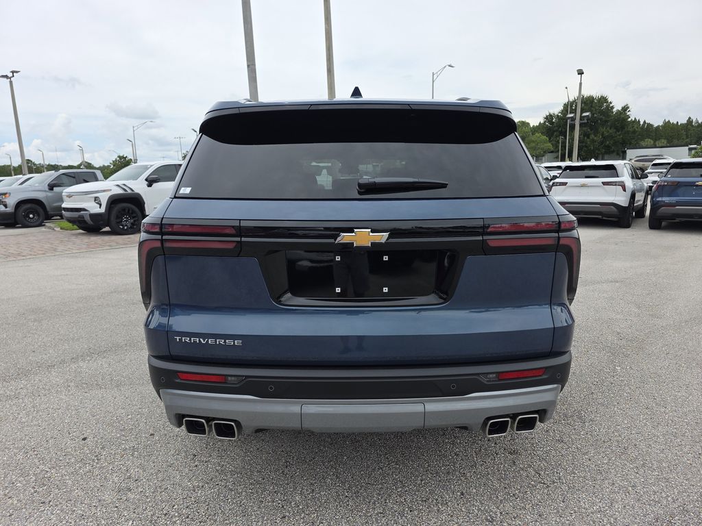 new 2026 Chevrolet Traverse car, priced at $42,695