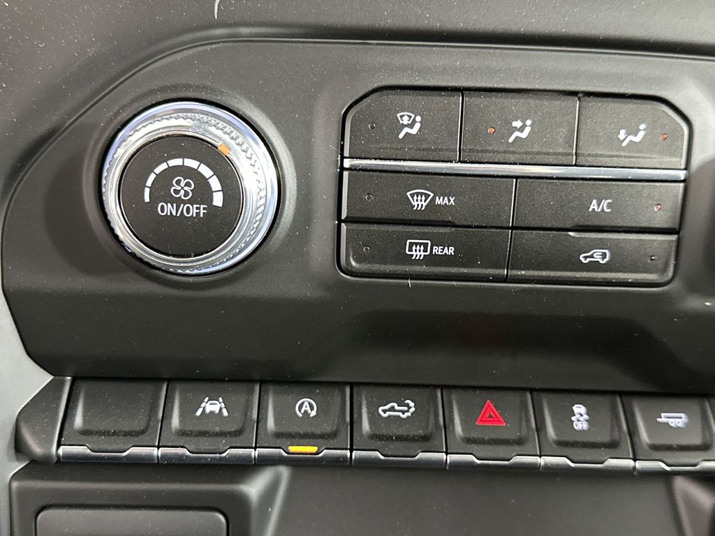 new 2025 GMC Sierra 1500 car, priced at $33,145