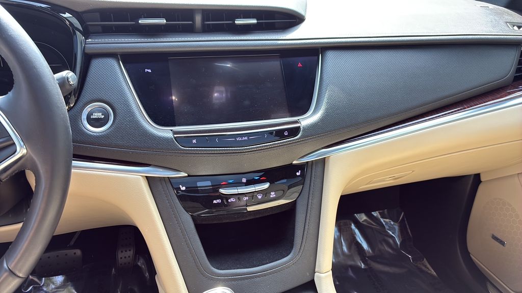used 2018 Cadillac XT5 car, priced at $22,200