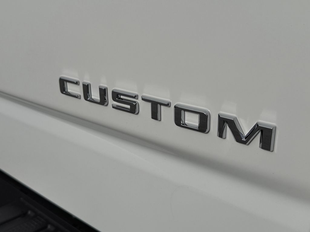 new 2026 Chevrolet Silverado 1500 car, priced at $32,795