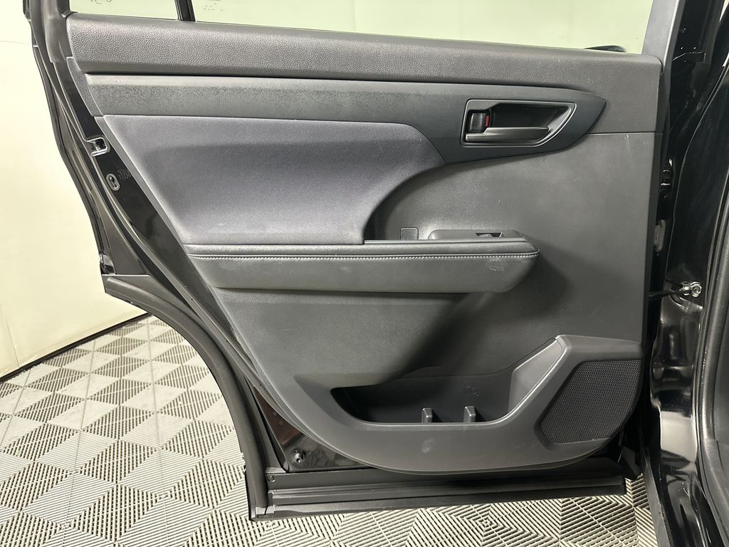 used 2023 Toyota Highlander car, priced at $33,697