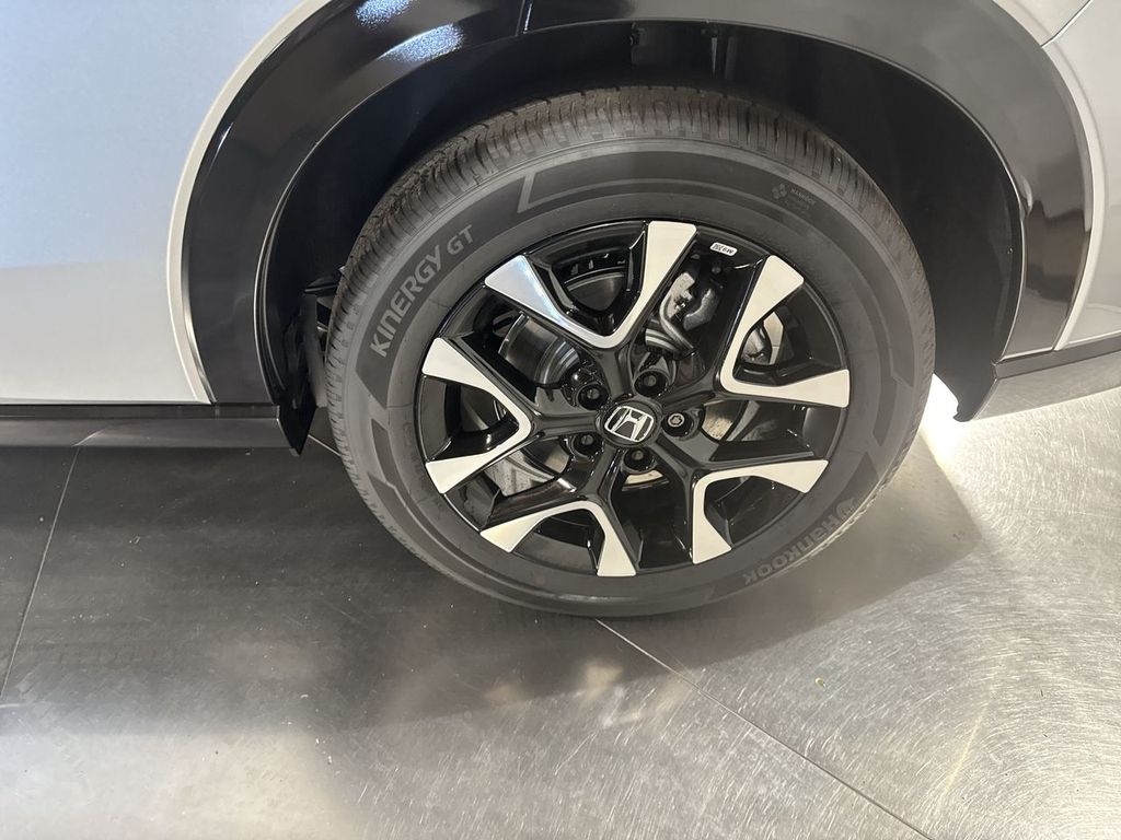 new 2026 Honda HR-V car, priced at $33,000