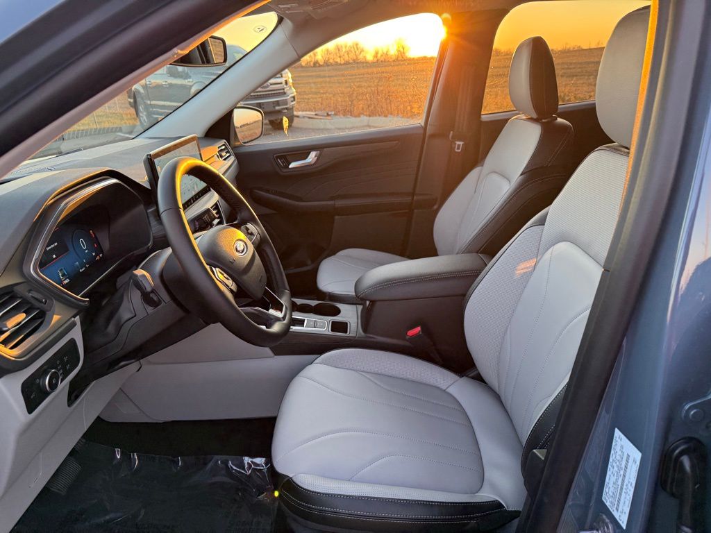 new 2025 Ford Escape car, priced at $37,552