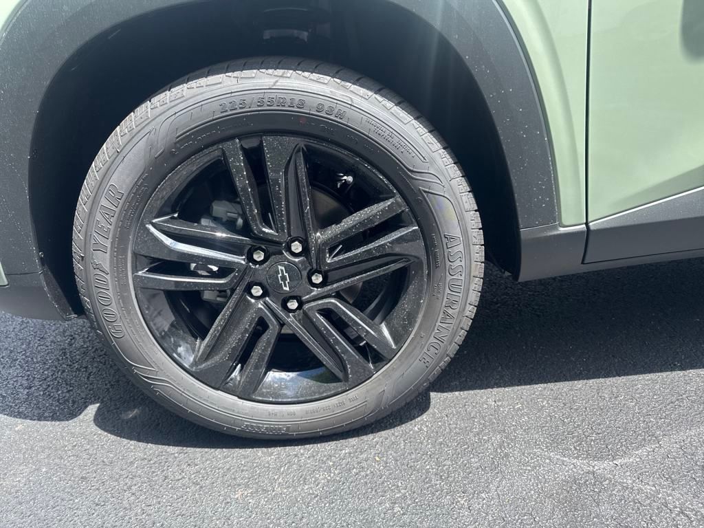 new 2025 Chevrolet Trax car, priced at $25,895