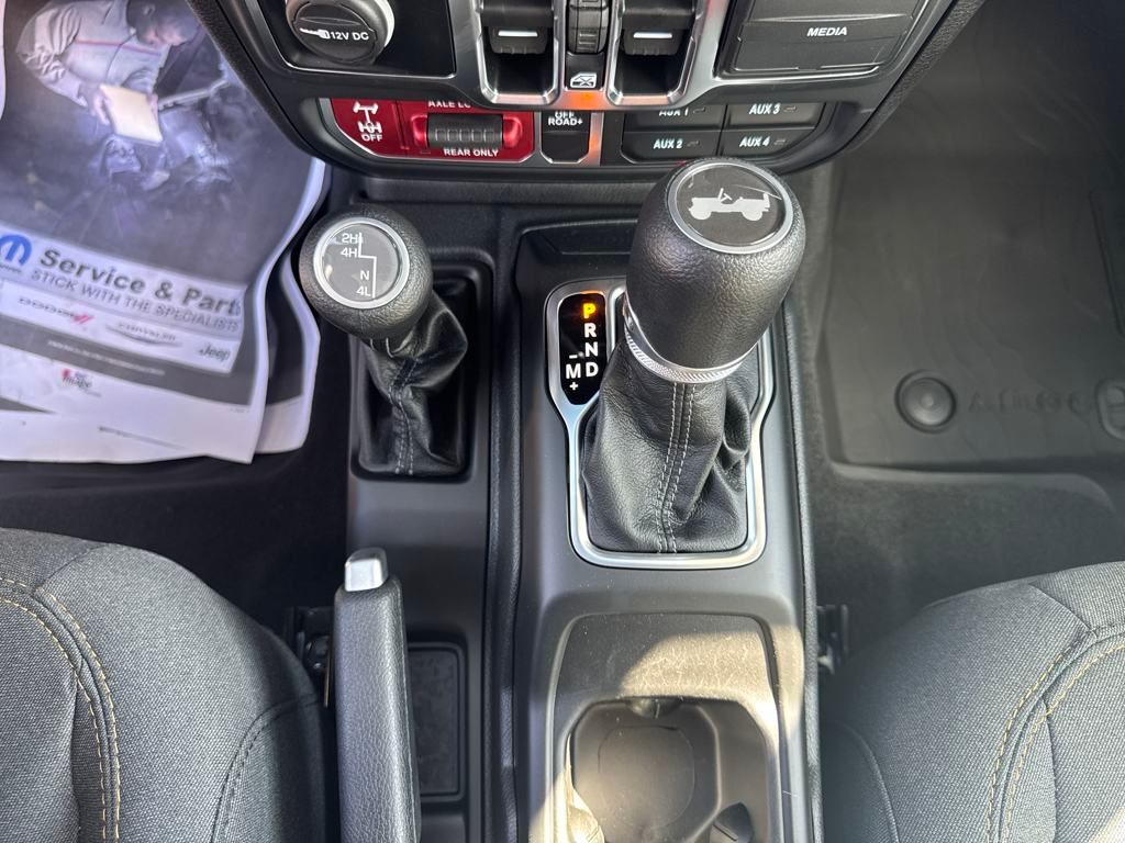 new 2025 Jeep Wrangler car, priced at $49,327