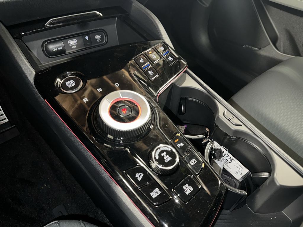 new 2025 Kia Sportage Plug-In Hybrid car, priced at $45,100