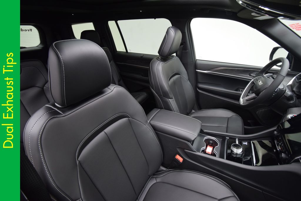 new 2025 Jeep Grand Cherokee L car, priced at $45,752