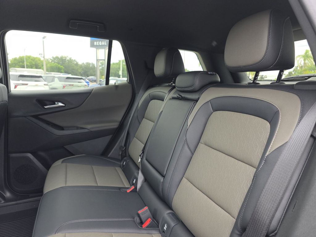 new 2026 Chevrolet Equinox car, priced at $32,641