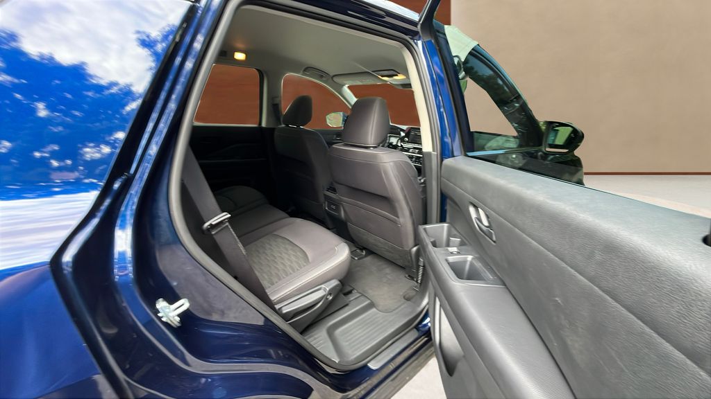 used 2024 Nissan Pathfinder car, priced at $30,900