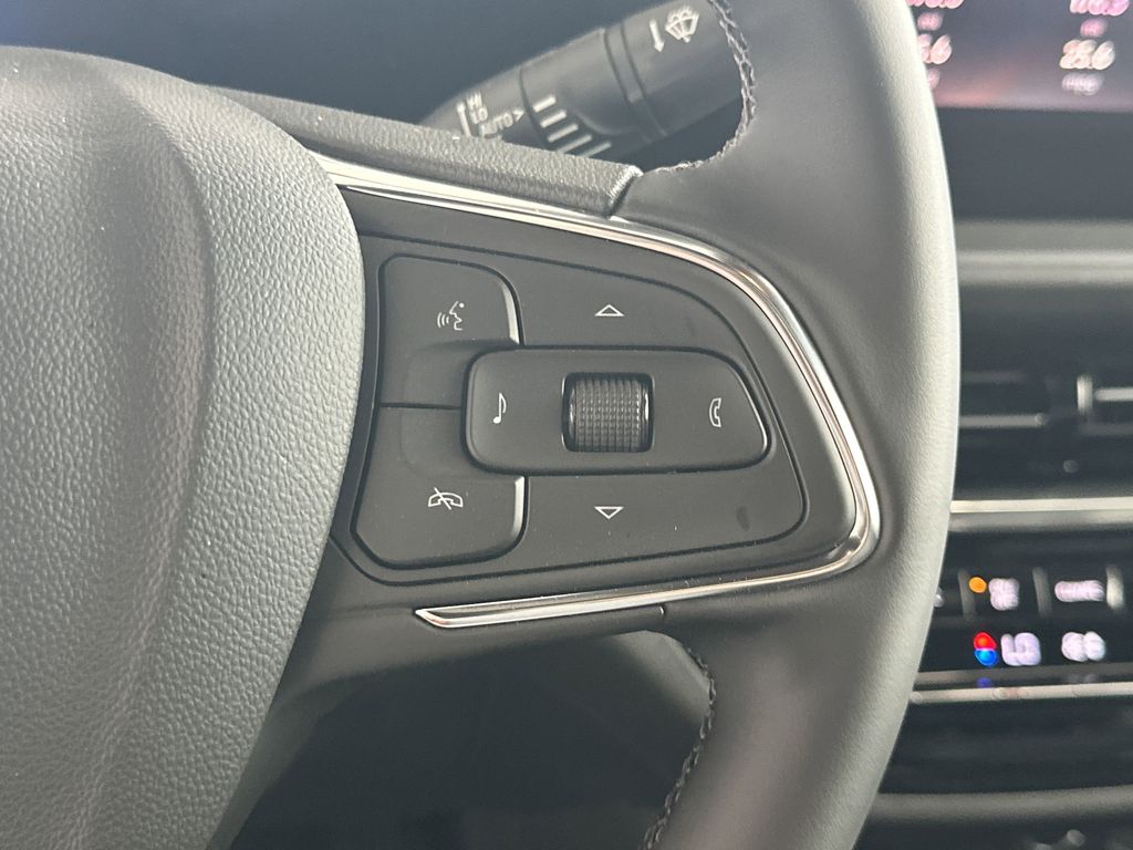 new 2025 Buick Envista car, priced at $31,585