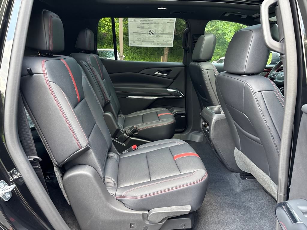 new 2025 Chevrolet Traverse car, priced at $59,095