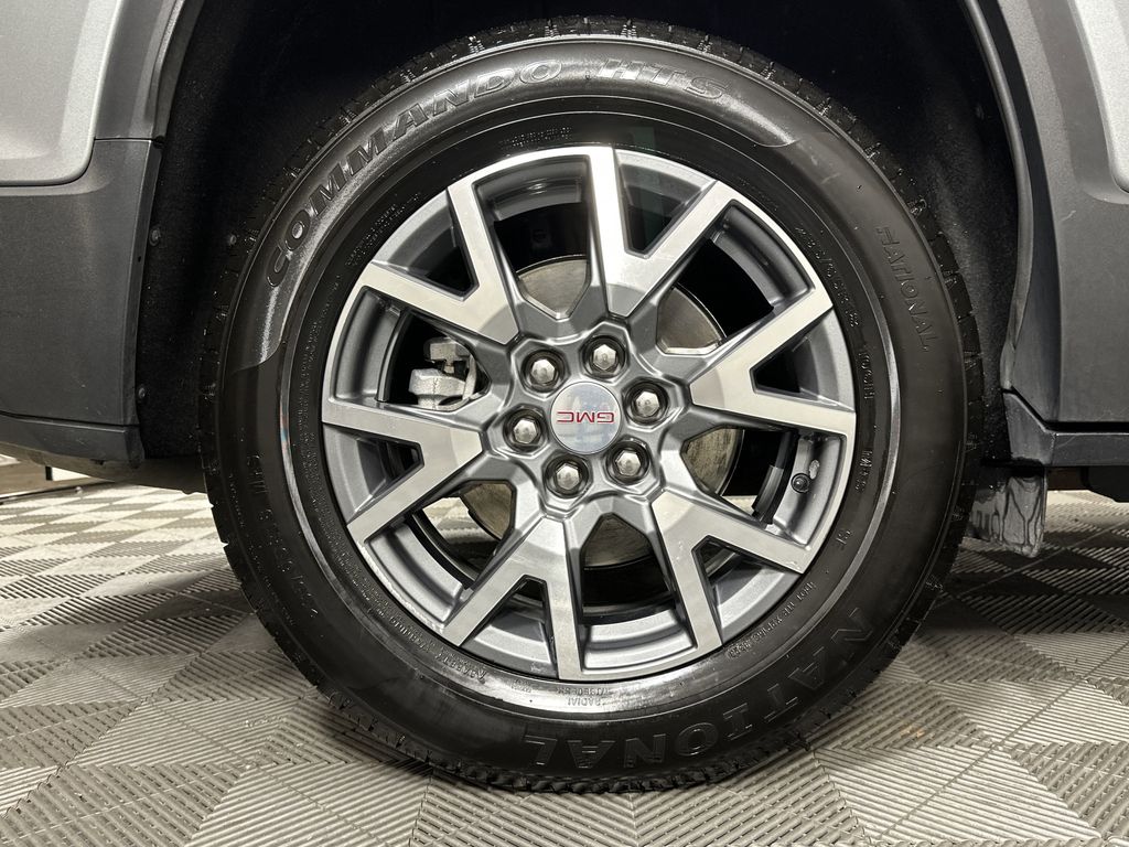 used 2023 GMC Acadia car, priced at $28,363