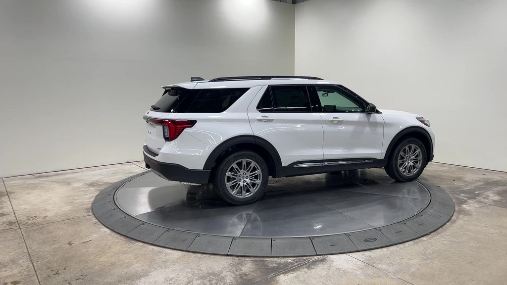 new 2025 Ford Explorer car, priced at $48,084