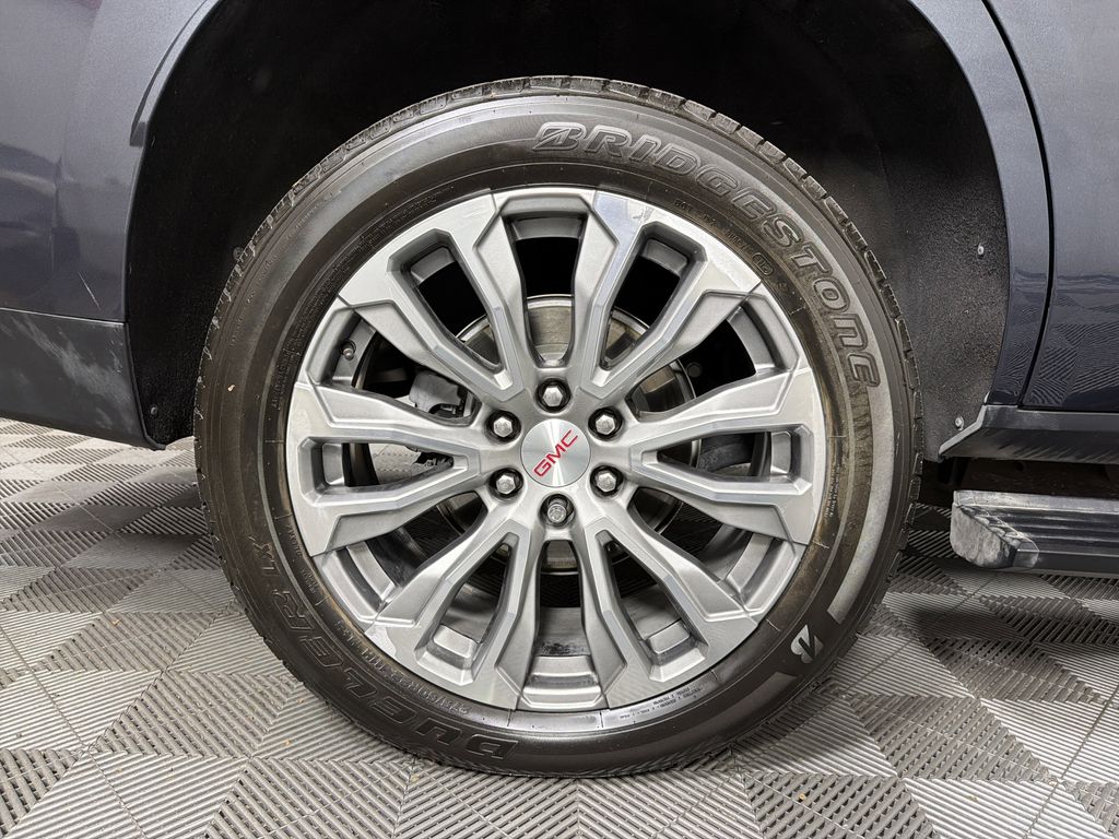 used 2022 GMC Yukon car, priced at $59,995