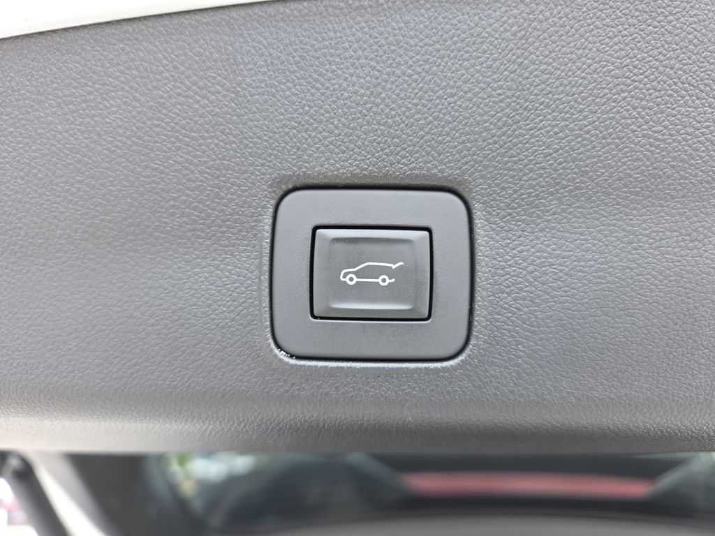 used 2024 Chevrolet TrailBlazer car, priced at $25,992