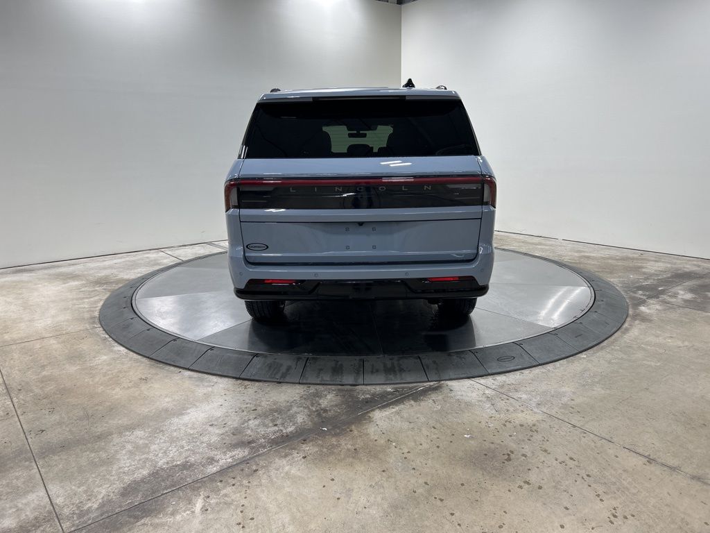new 2025 Lincoln Navigator L car, priced at $108,185