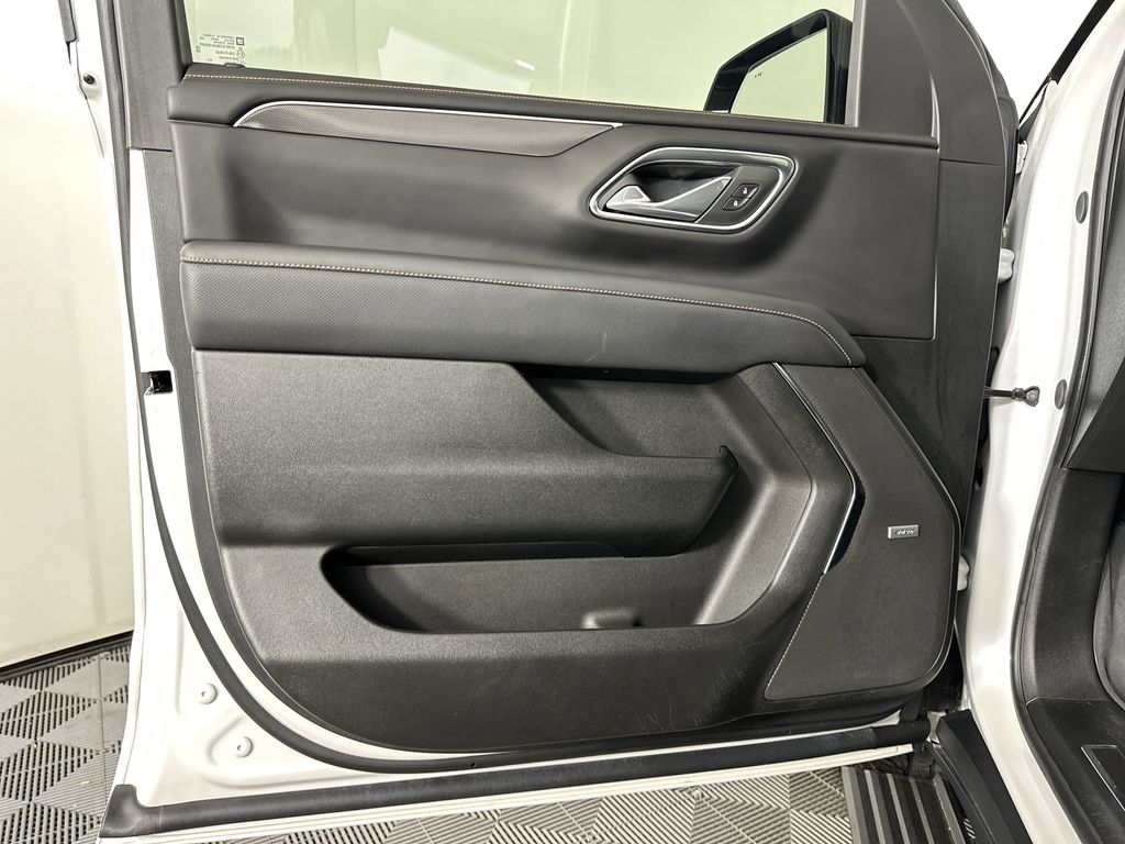 used 2024 GMC Yukon XL car, priced at $71,103