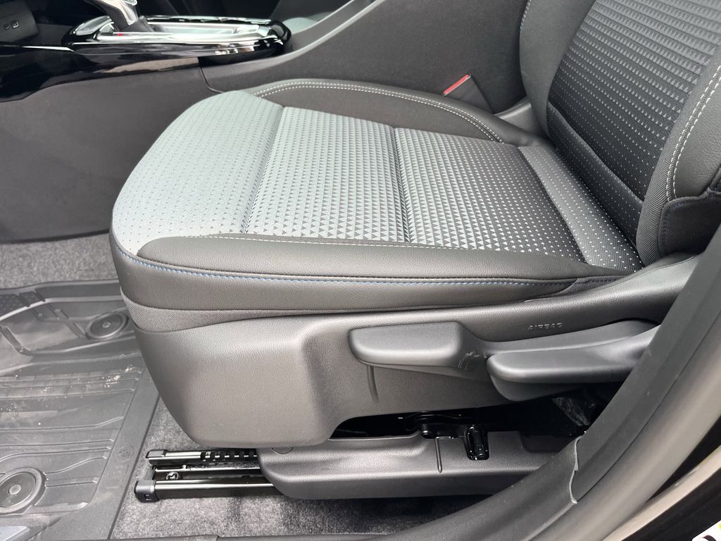 new 2025 Chevrolet Trax car, priced at $22,862