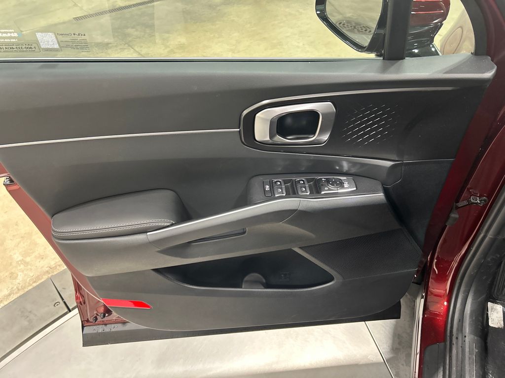 new 2025 Kia Sorento car, priced at $38,602