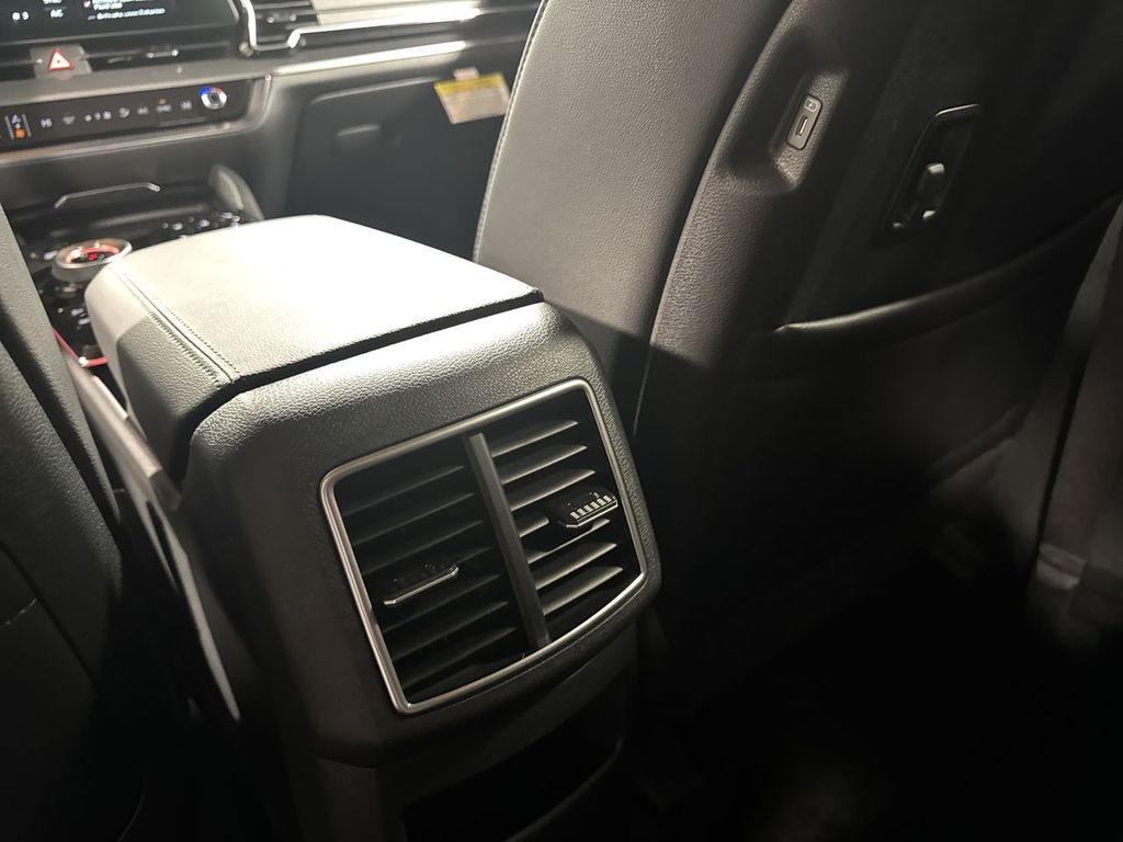 new 2025 Kia Sportage Hybrid car, priced at $38,986