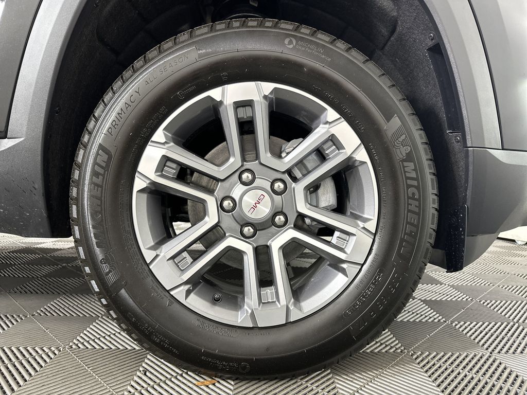 new 2025 GMC Terrain car, priced at $28,890