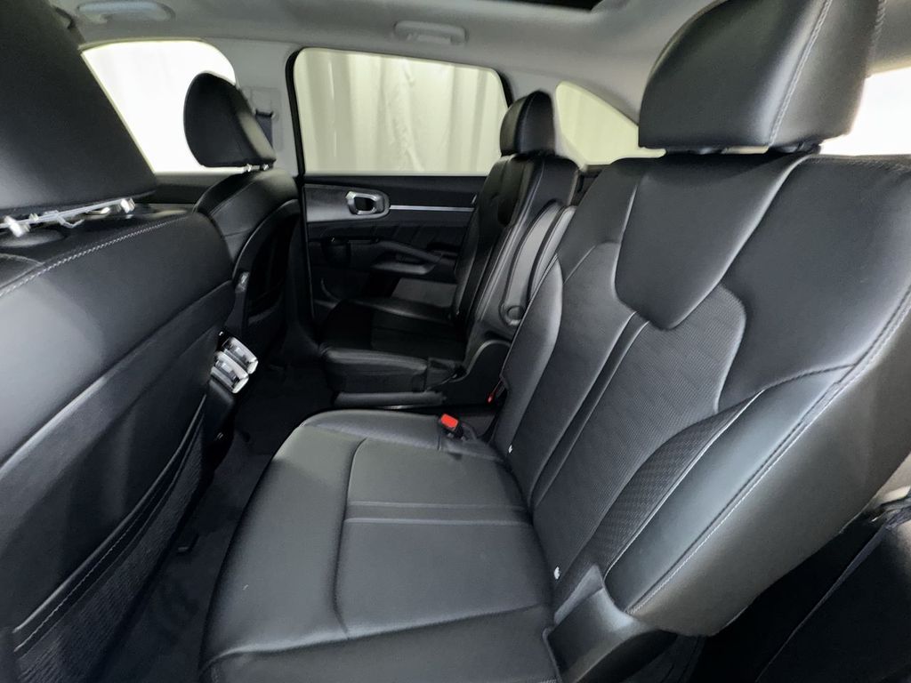 new 2025 Kia Sorento car, priced at $45,280