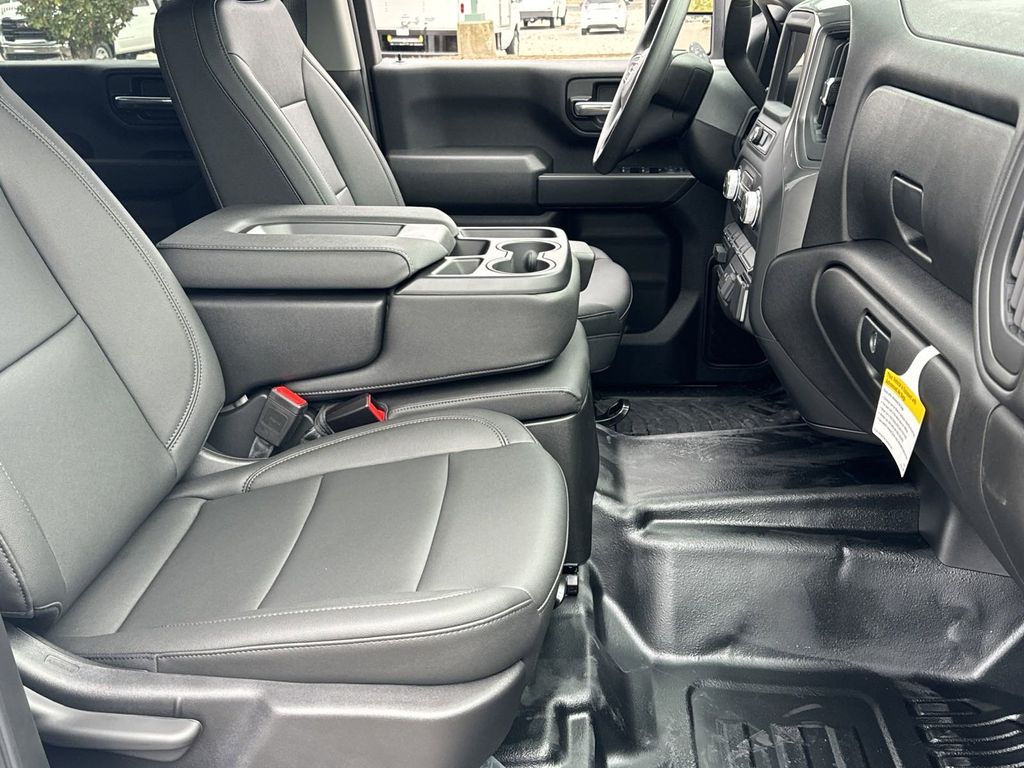 new 2024 GMC Sierra 2500HD car, priced at $48,933