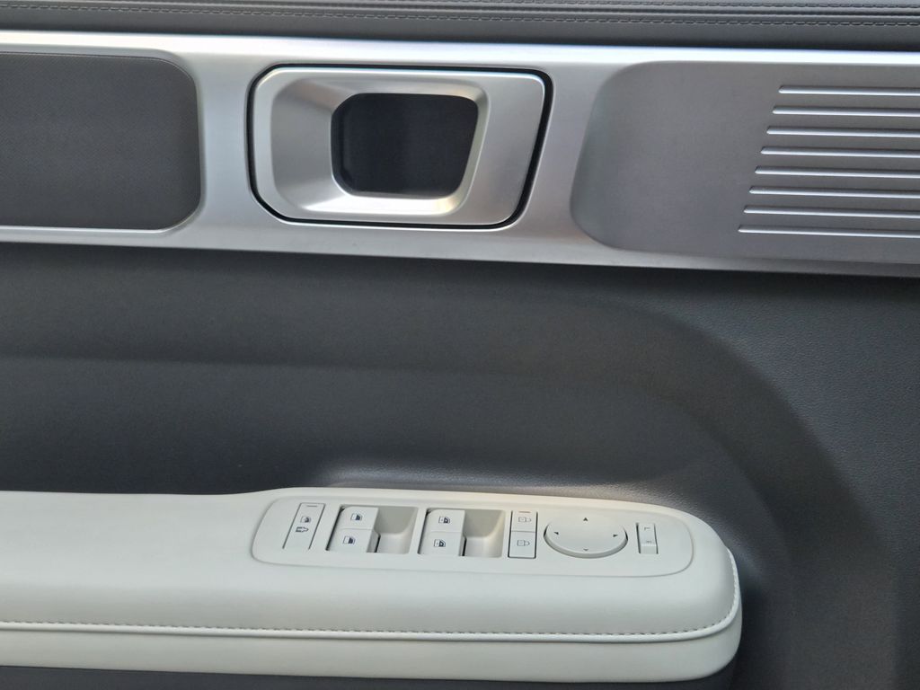 used 2024 Hyundai Santa Fe car, priced at $28,444