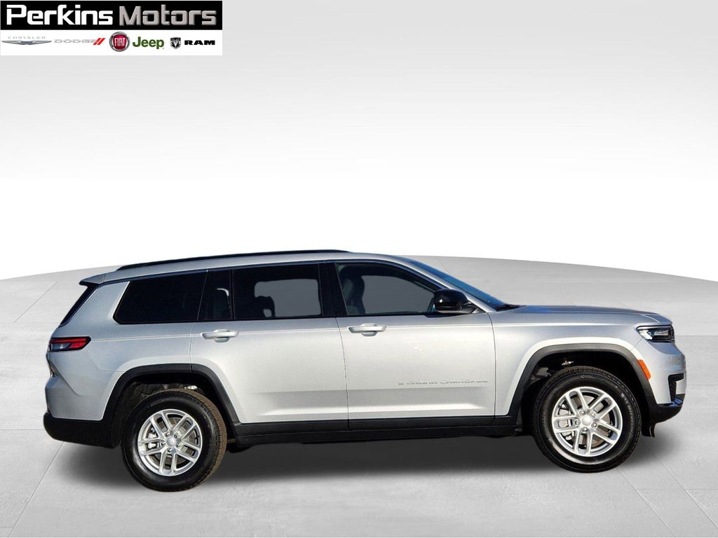 new 2025 Jeep Grand Cherokee L car, priced at $40,204