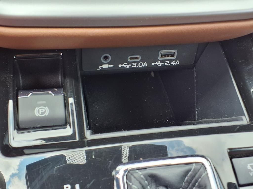 used 2025 Subaru Outback car, priced at $40,952