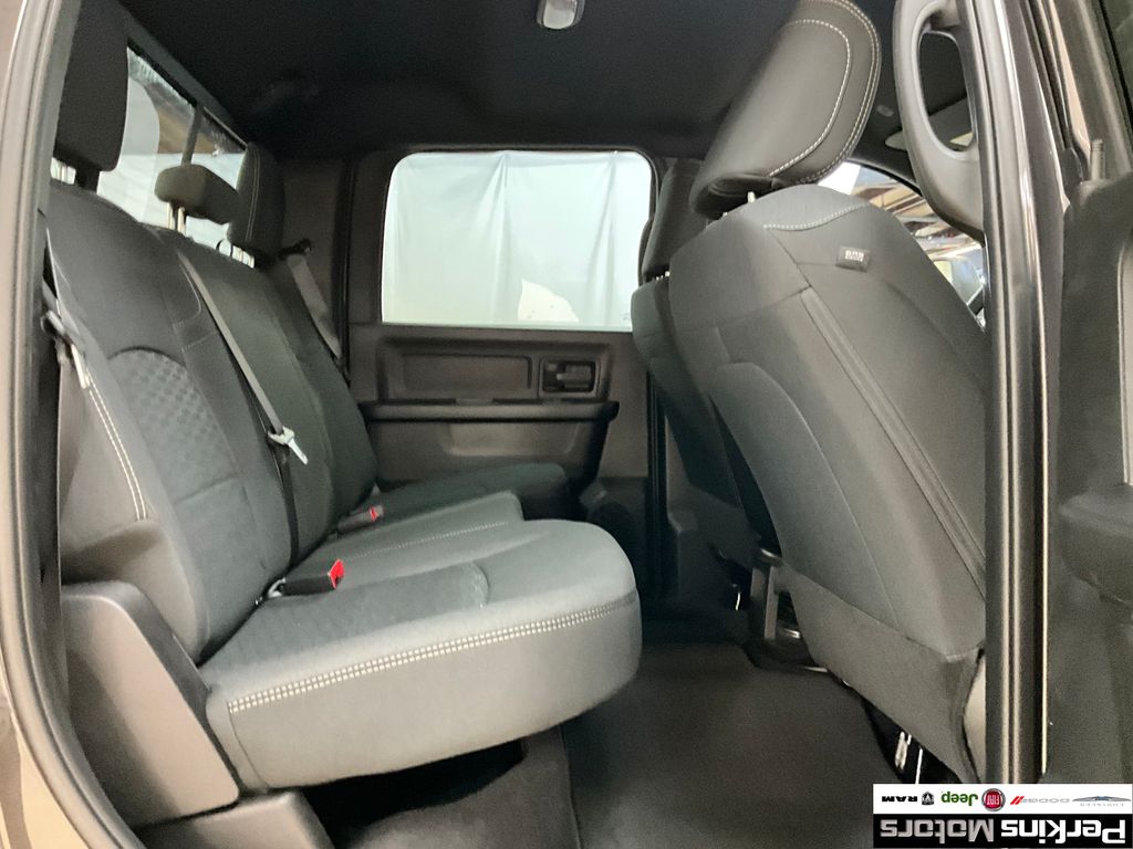 new 2025 Ram 3500 car, priced at $72,674