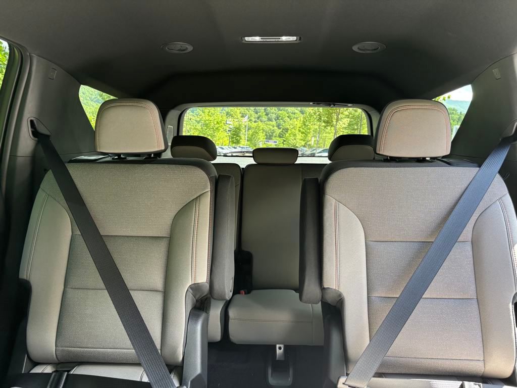new 2025 Chevrolet Traverse car, priced at $45,190