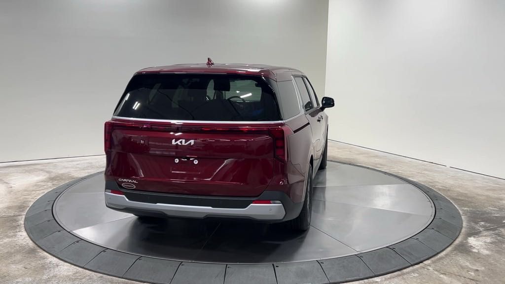 new 2025 Kia Carnival car, priced at $39,550