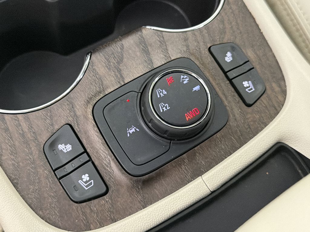 used 2023 GMC Acadia car, priced at $40,988