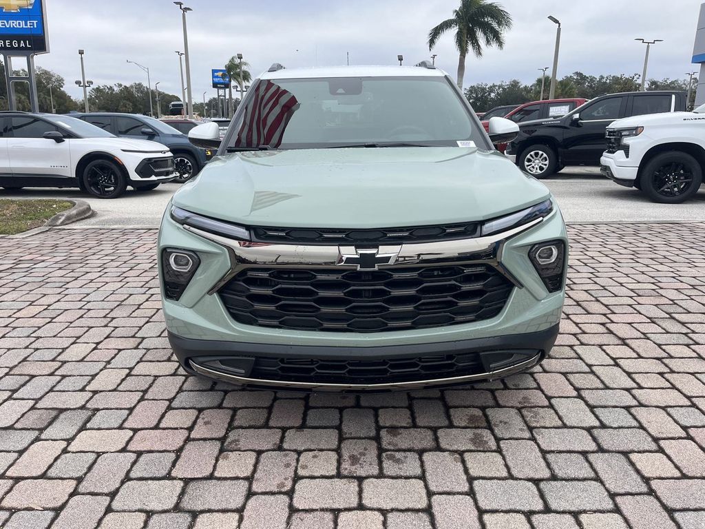 new 2025 Chevrolet TrailBlazer car, priced at $30,263